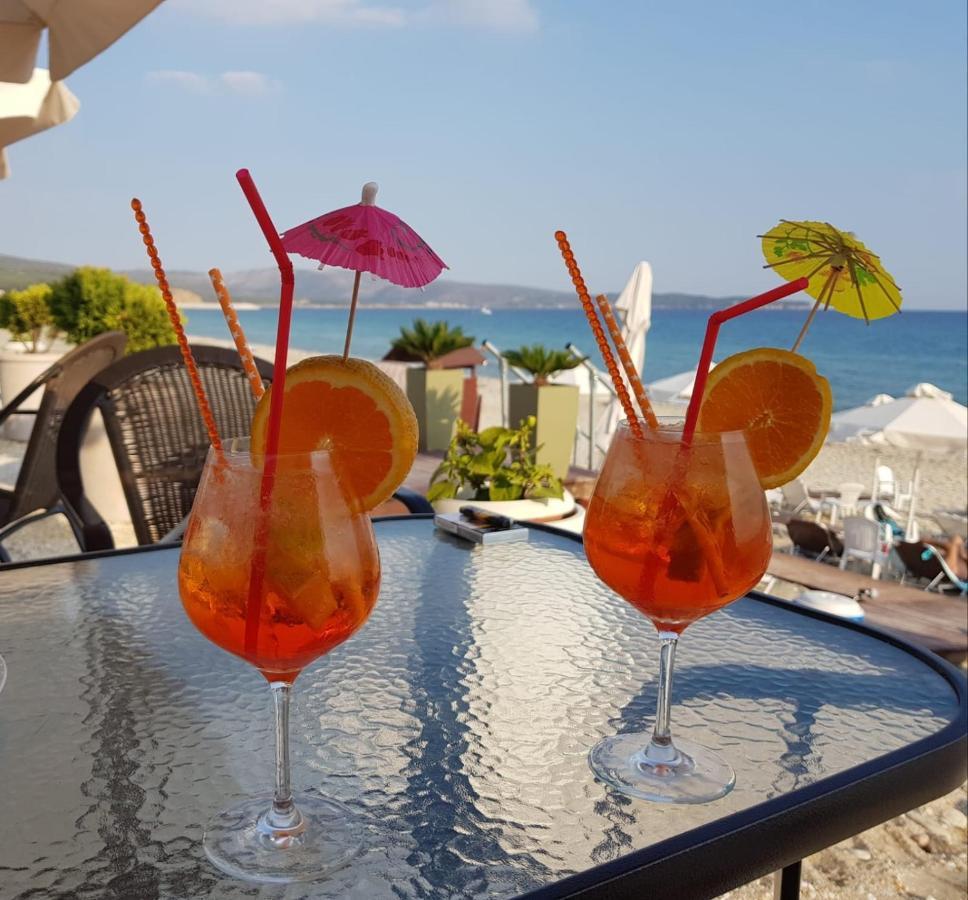 Plaisir Rooms Makriammos 外观 照片