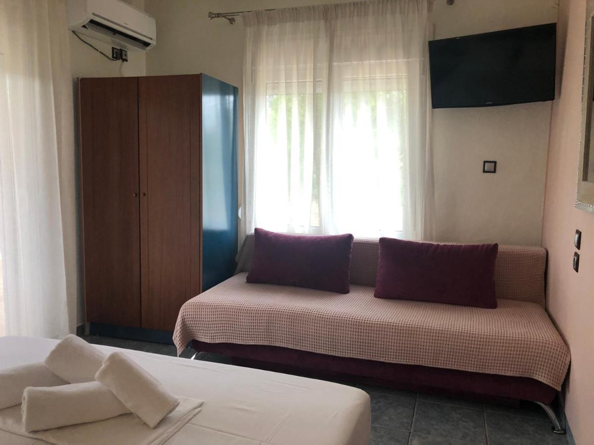Plaisir Rooms Makriammos 外观 照片