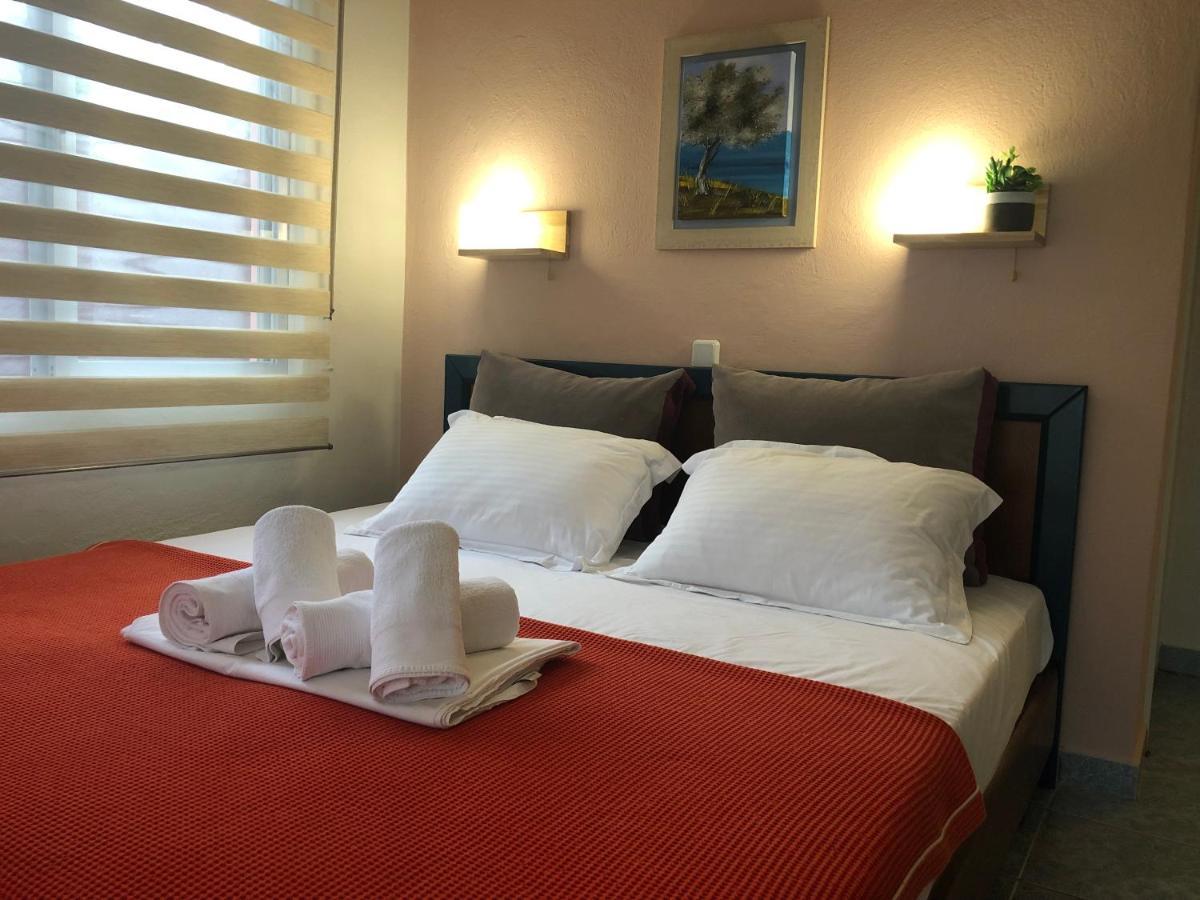 Plaisir Rooms Makriammos 外观 照片