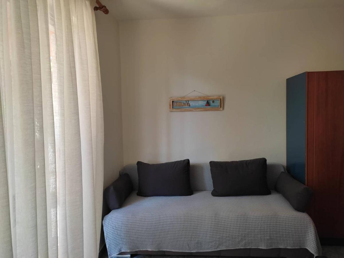 Plaisir Rooms Makriammos 外观 照片
