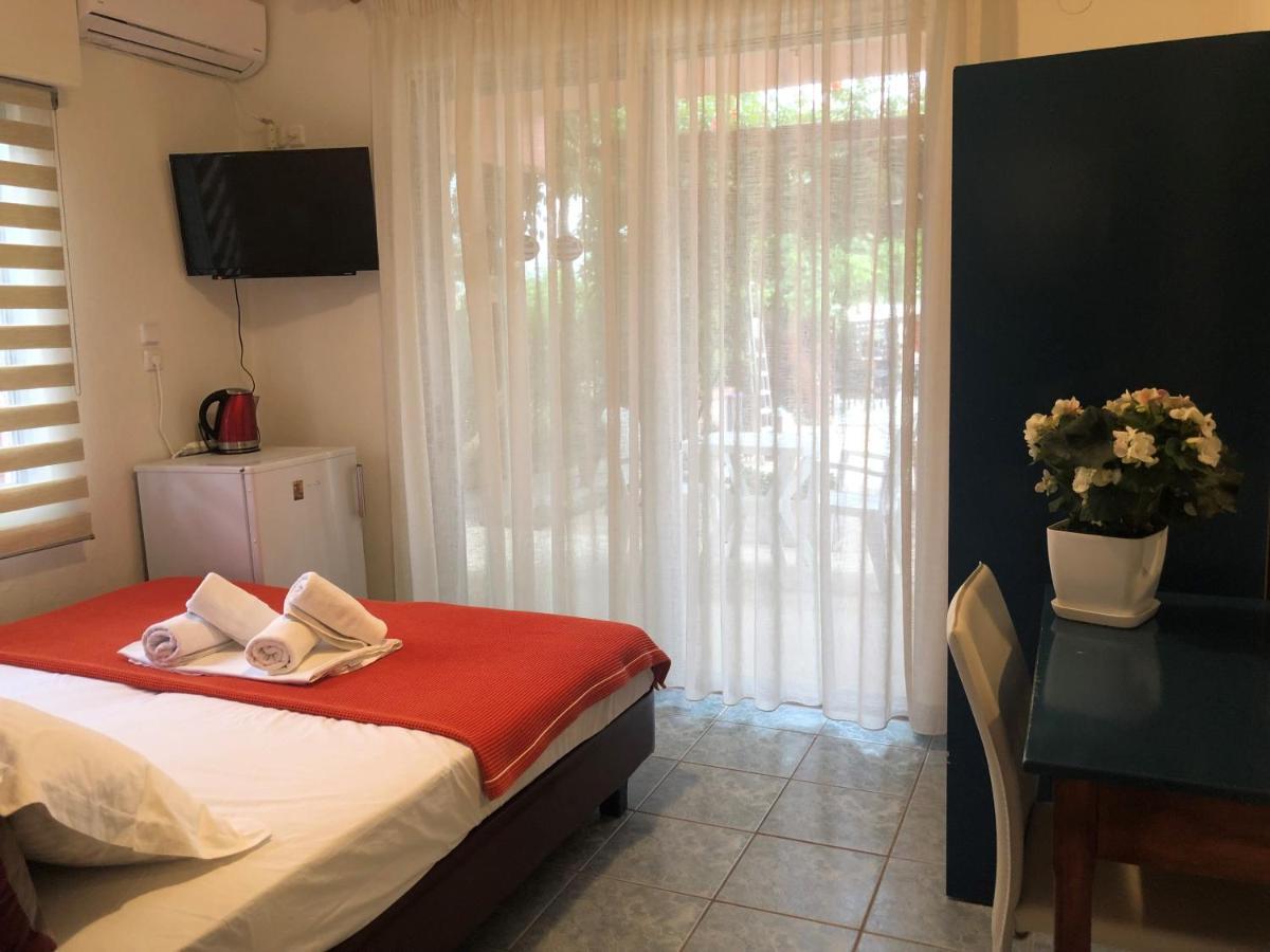 Plaisir Rooms Makriammos 外观 照片